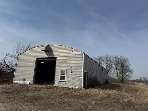 $99,900 | 84852 Highway 251, Hollandale, MN 56045