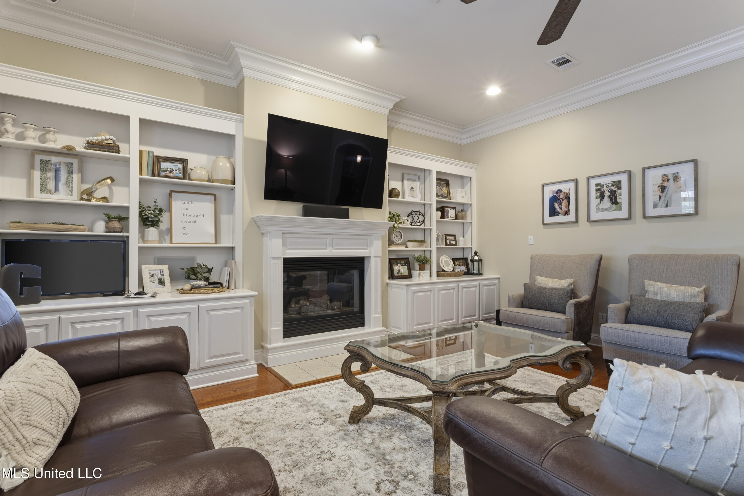 2014 Filoli Court Biloxi, MS 39531 - Photo 12 of 50 0012