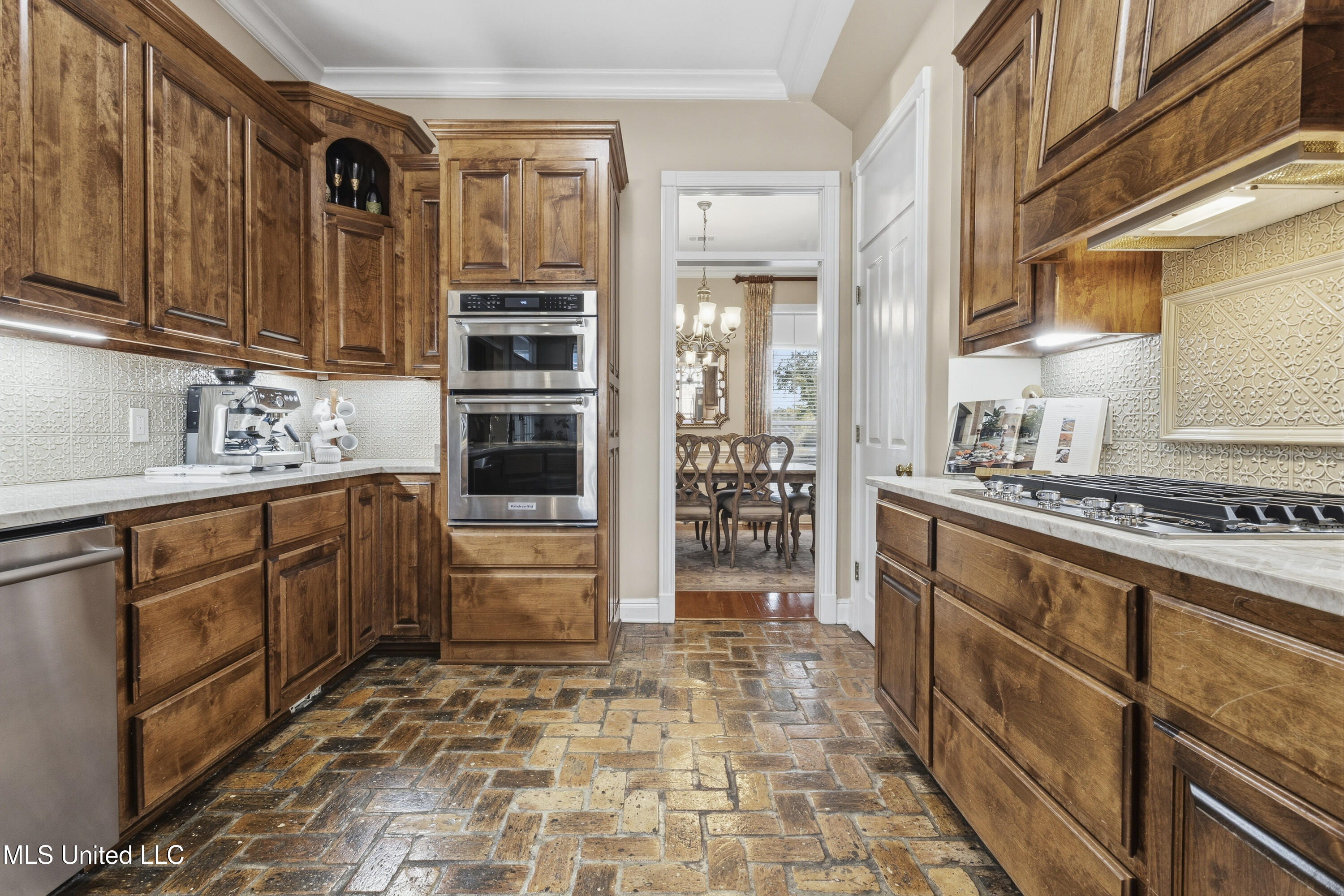 2014 Filoli Court Biloxi, MS 39531 - Photo 18 of 50 0018