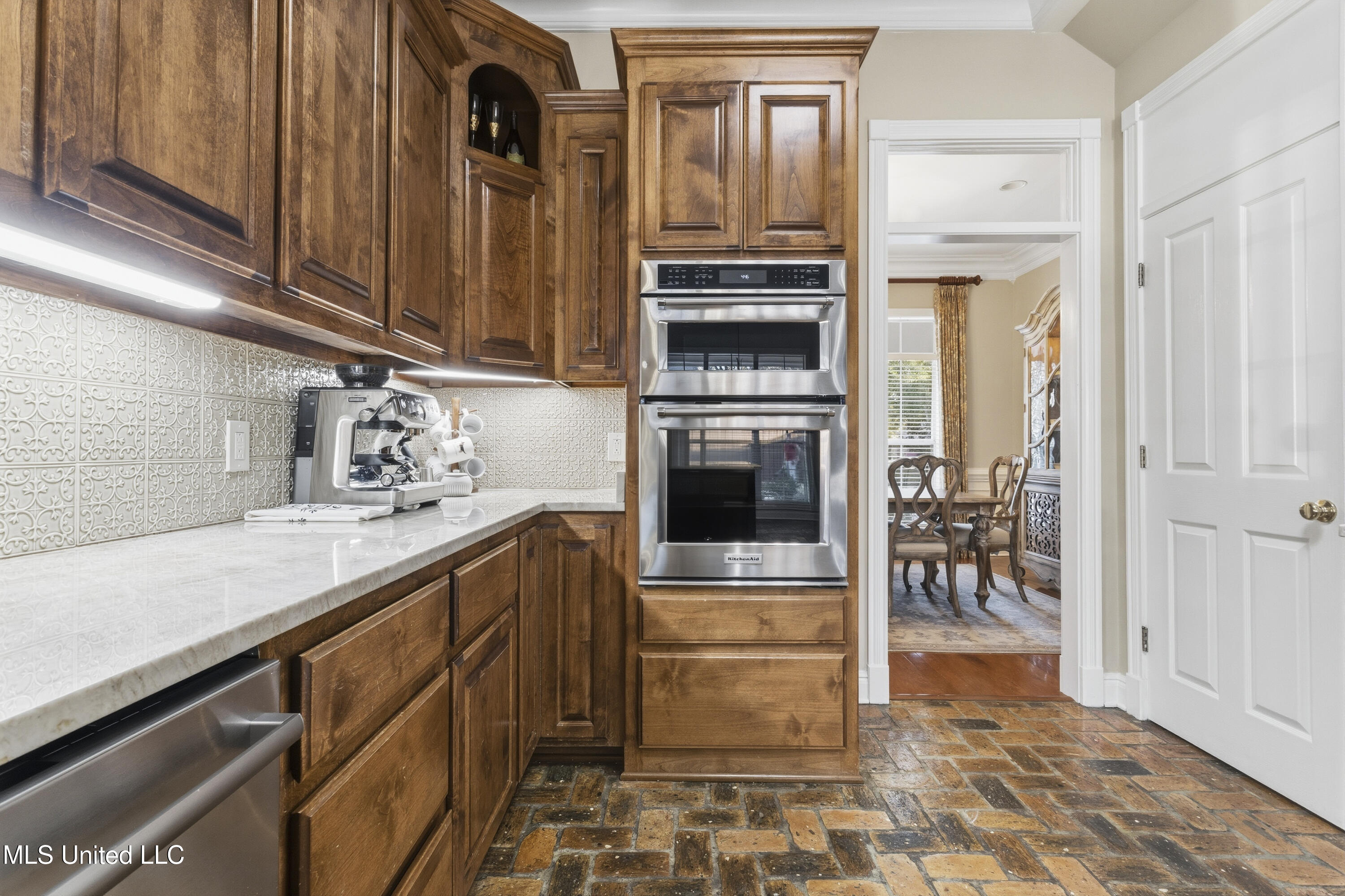 2014 Filoli Court Biloxi, MS 39531 - Photo 19 of 50 0019