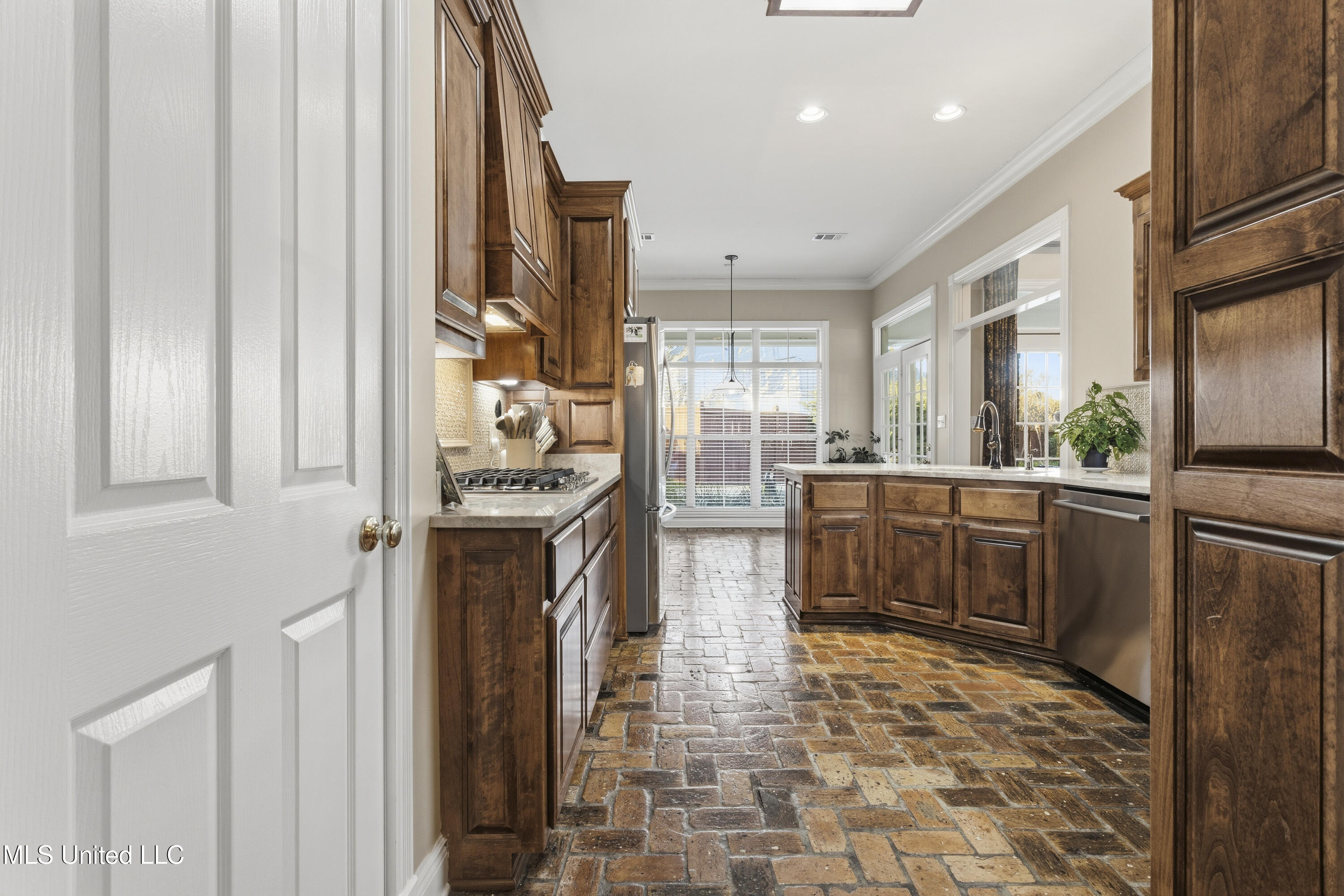 2014 Filoli Court Biloxi, MS 39531 - Photo 20 of 50 0020