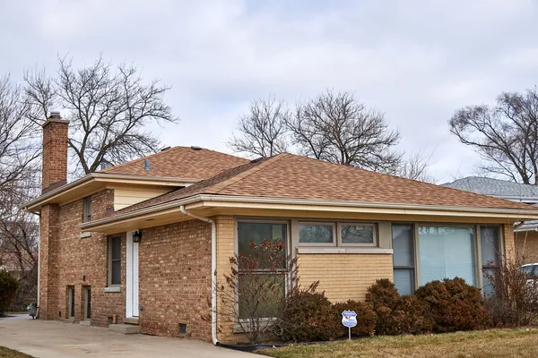 $3,400 | 3830 West Touhy Avenue, Lincolnwood, IL 60712