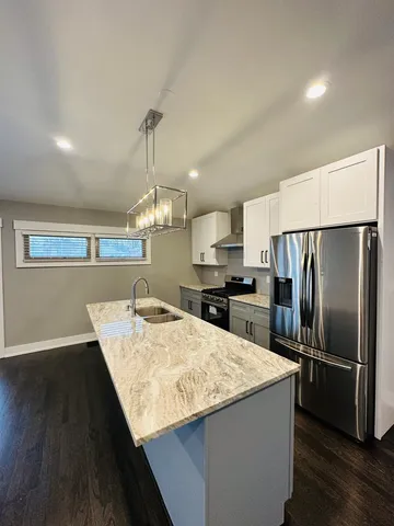 $3,500 | 3830 West Touhy Avenue, Lincolnwood, IL 60712