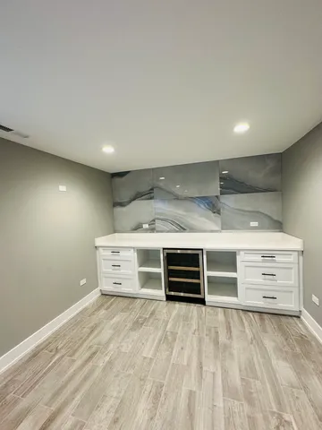 $3,500 | 3830 West Touhy Avenue, Lincolnwood, IL 60712