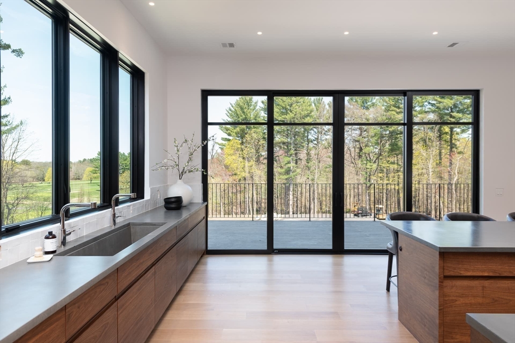 154 Newton Street Weston, MA 02493 - Photo 14 of 42