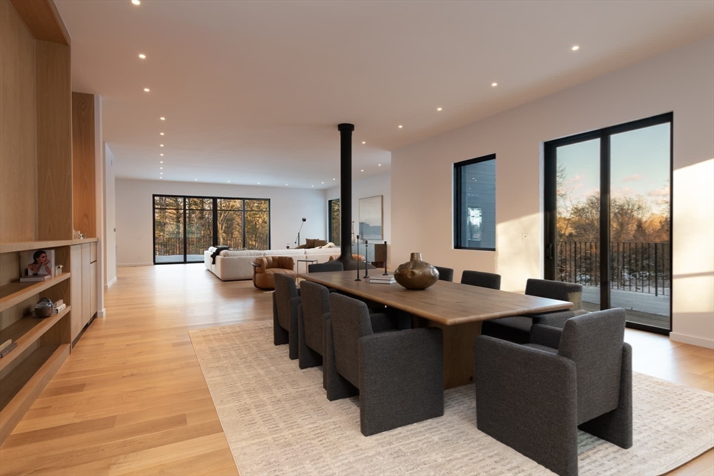 154 Newton Street Weston, MA 02493 - Photo 20 of 42