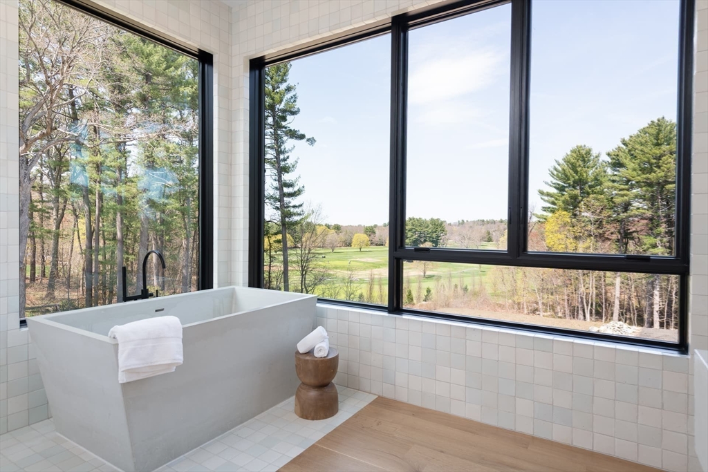 154 Newton Street Weston, MA 02493 - Photo 23 of 42