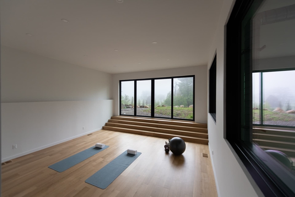 154 Newton Street Weston, MA 02493 - Photo 30 of 42