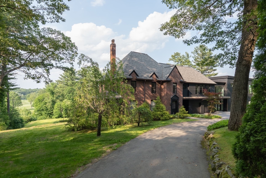 154 Newton Street Weston, MA 02493 - Photo 33 of 42