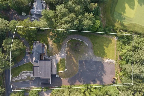 $6,888,000 | 154 Newton Street, Weston, MA 02493