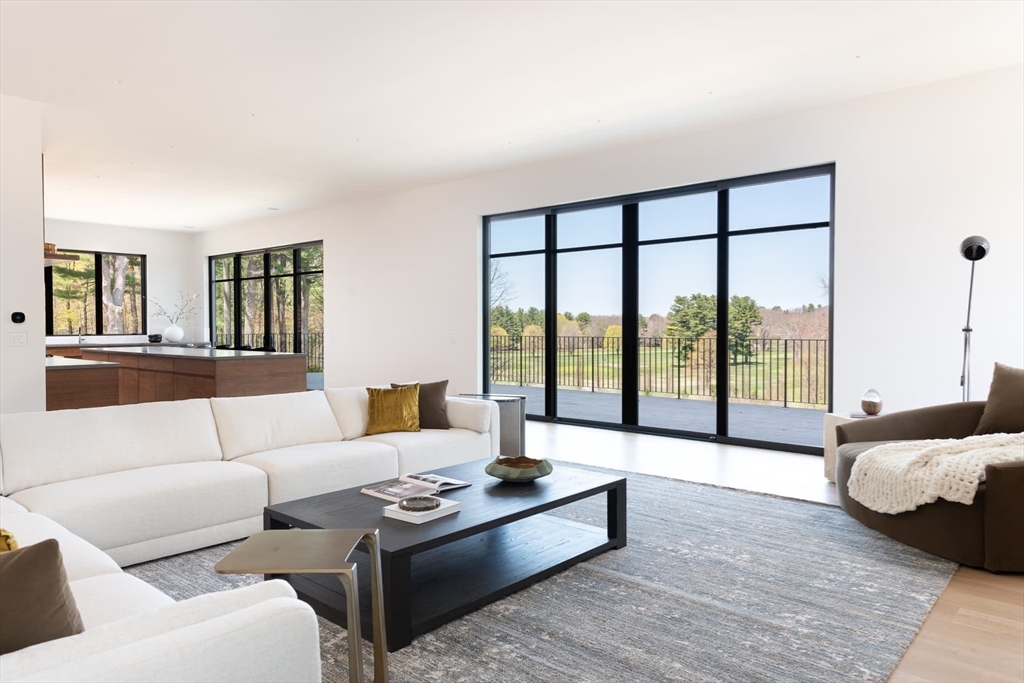 154 Newton Street Weston, MA 02493 - Photo 10 of 42