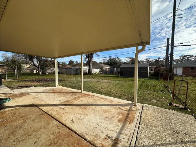 $239,900 | 1381 Maplewood Drive, Harvey, LA 70058