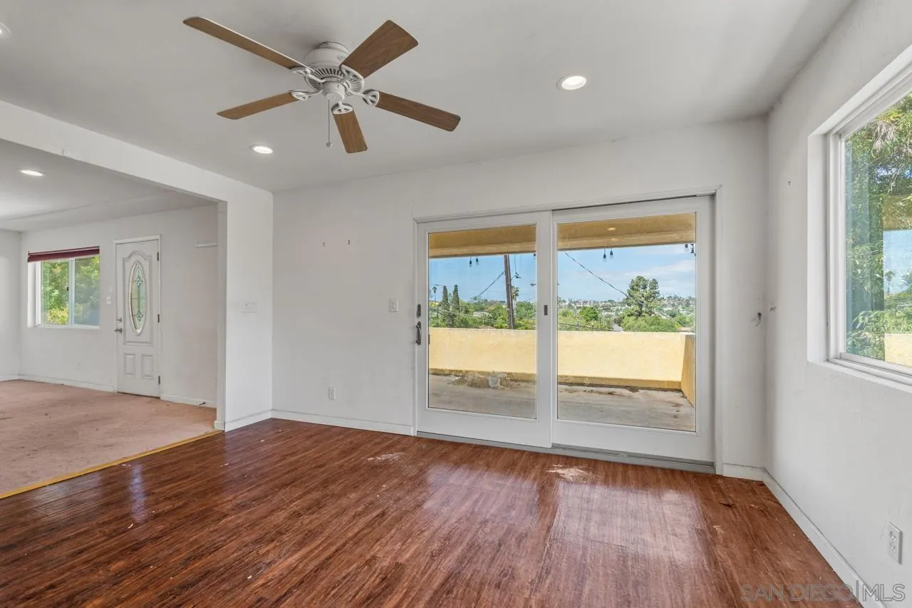 2901 Helix Street Spring Valley, CA 91977 - Photo 19 of 29