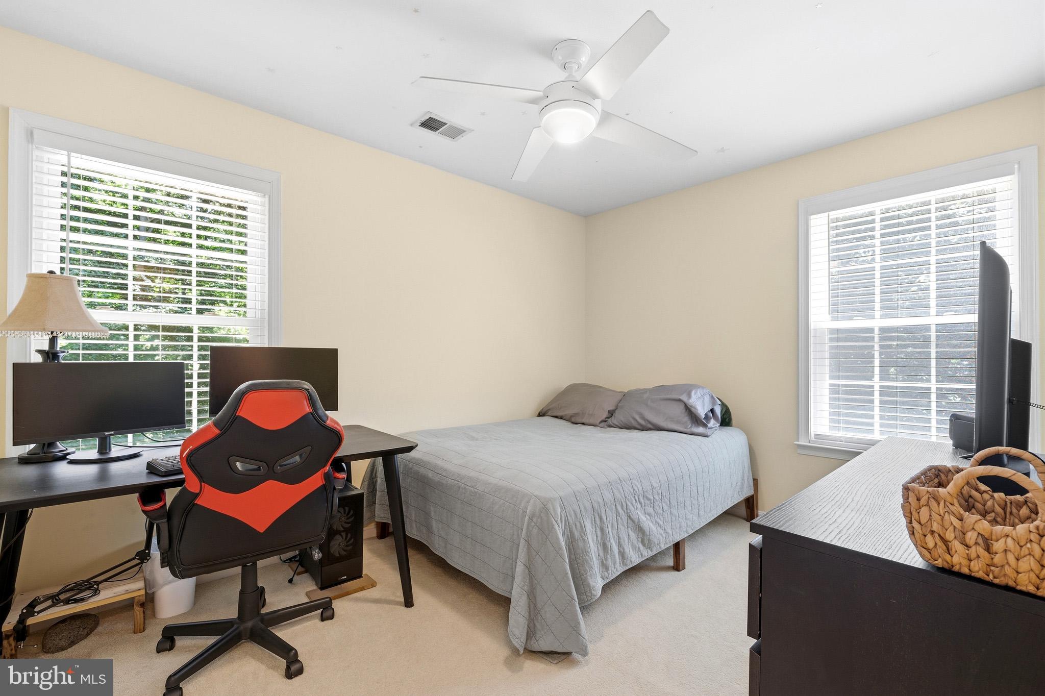 3148 Holland Cliffs Road Huntingtown, MD 20639 - Photo 24 of 61 Bright and spacious second bedroom.