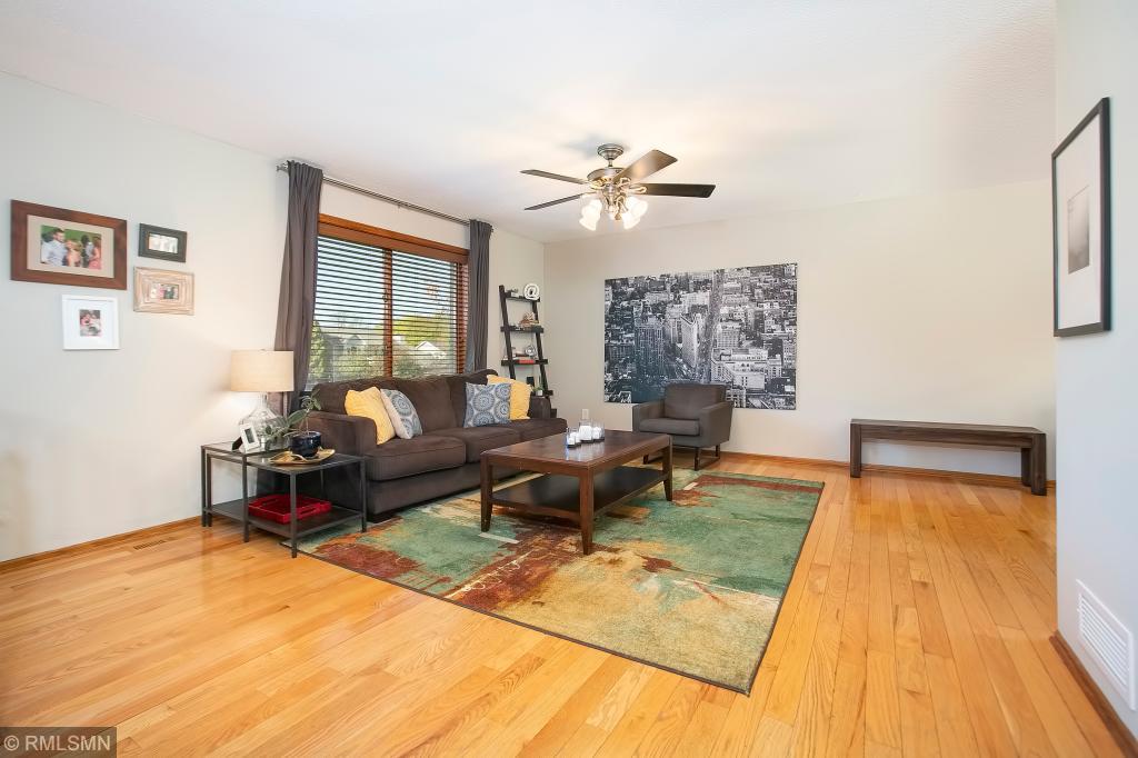 4478 Fawn Ridge Trail Eagan, MN 55123 - Photo 2 of 19 Gallery Image 2