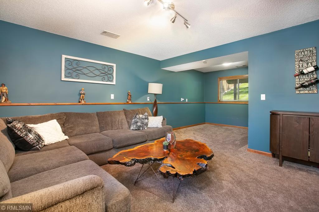 4478 Fawn Ridge Trail Eagan, MN 55123 - Photo 13 of 19 Gallery Image 13
