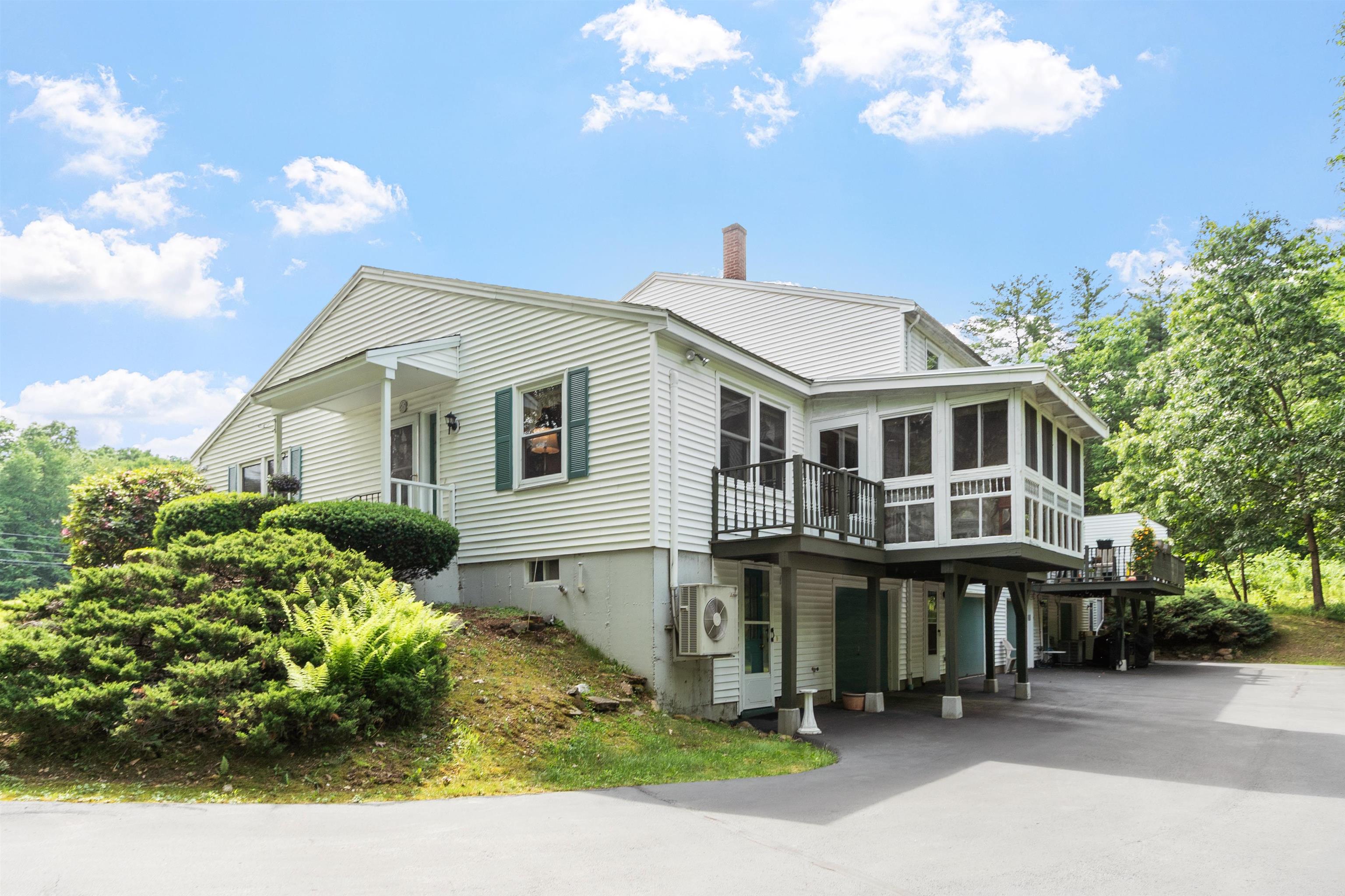 9 Crane Crossing Road, Unit 4 Plaistow, NH 03865 - Photo 2 of 20