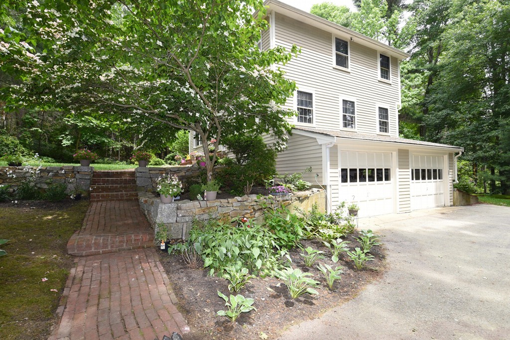 48 Long Hill Road Pembroke, MA 02359 - Photo 25 of 30 Gallery Image 25