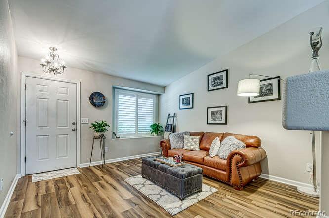 10554 Hyacinth Place Highlands Ranch, CO 80129 - Photo 5 of 23 Gallery Image 5