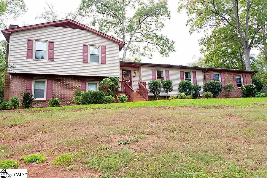 205 Timberlake Road Anderson, SC 29625 - Photo 1 of 23 Gallery Image 1