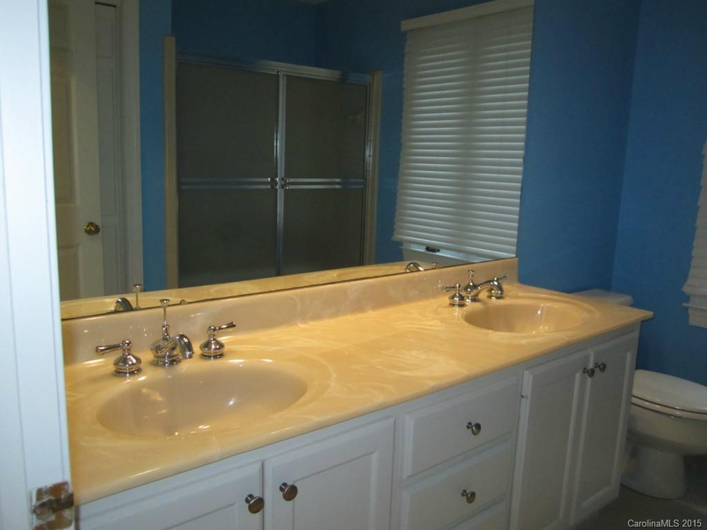 4445 Canoebrook Road Charlotte, NC 28210 - Photo 14 of 24 Gallery Image 14