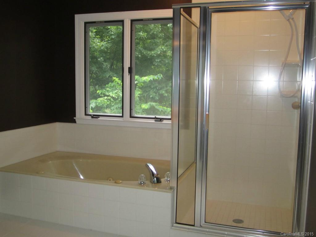 4445 Canoebrook Road Charlotte, NC 28210 - Photo 7 of 24 Gallery Image 7