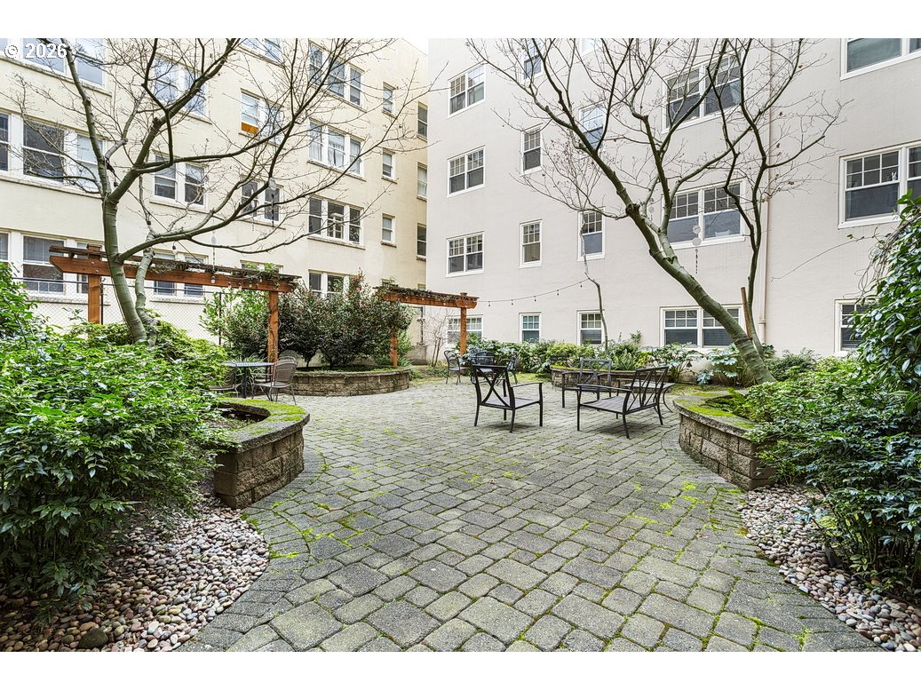 2015 Northwest Flanders Street, Unit 314 Portland, OR 97209 - Photo 19 of 22