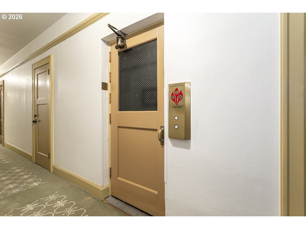 2015 Northwest Flanders Street, Unit 314 Portland, OR 97209 - Photo 4 of 22