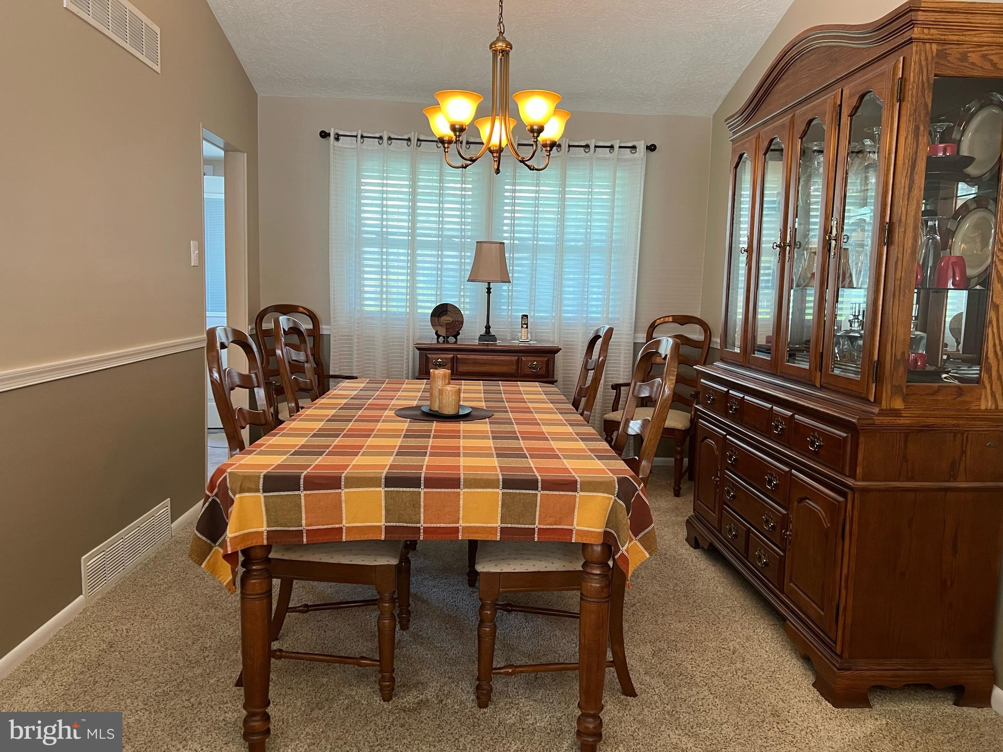 3814 Inwood Lane Philadelphia, PA 19154 - Photo 11 of 37 a very nice looking dining room with furniture