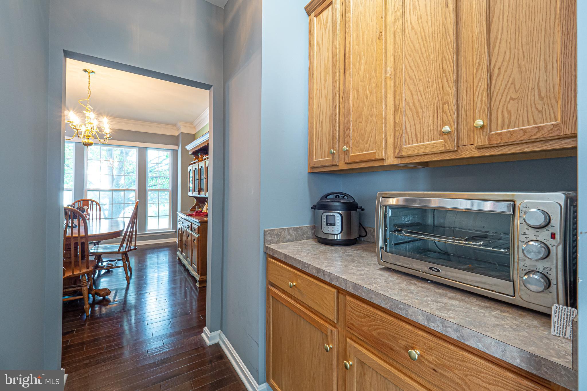 Butler Pantry
