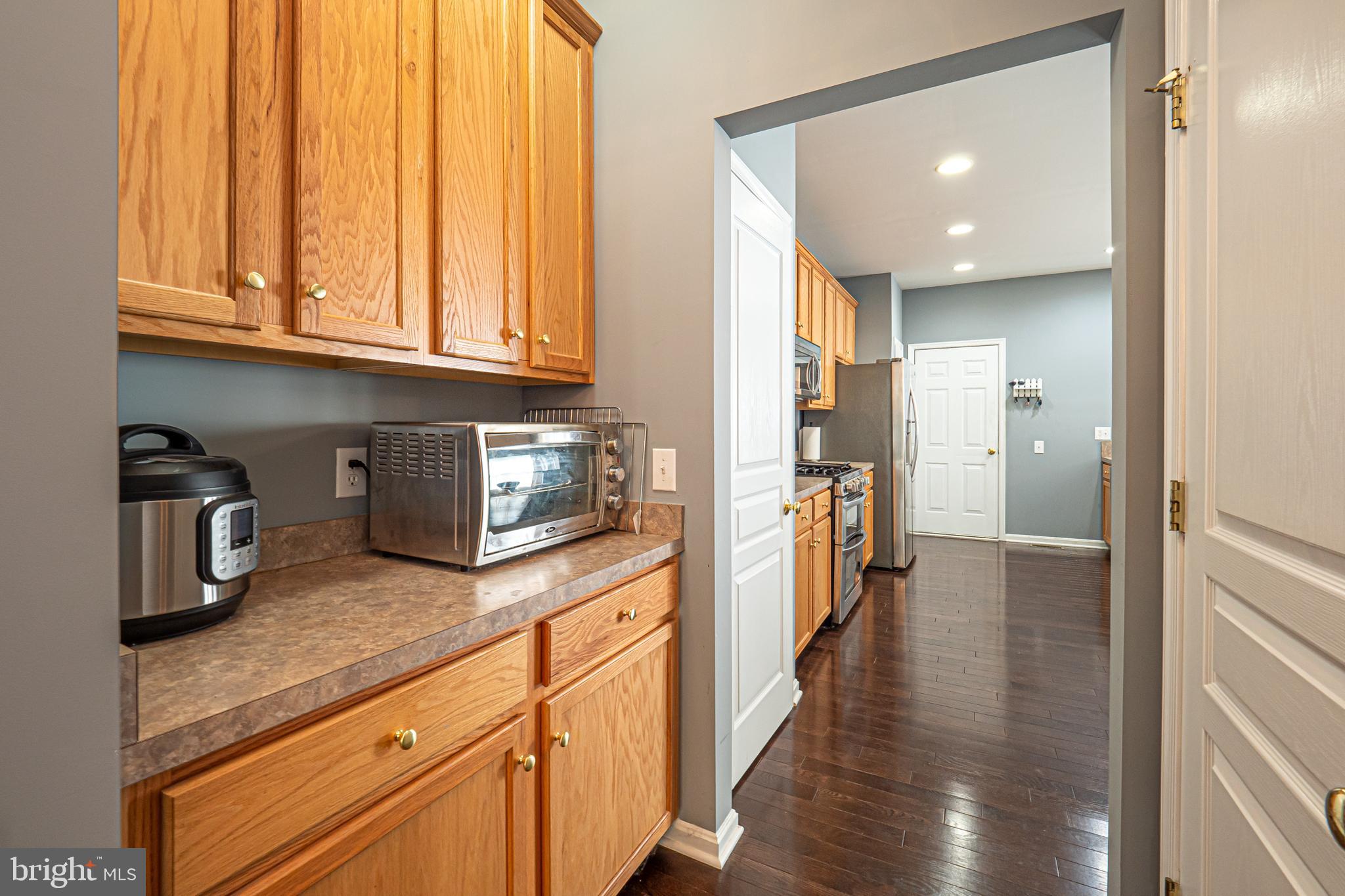 607 Churchill Road Chester Springs, PA 19425 - Photo 8 of 42 Butler Pantry