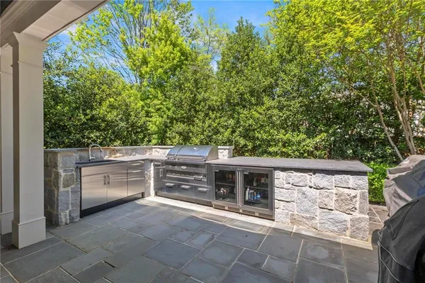 $1,495,000 | 2085 Cambridge Avenue, Atlanta, GA 30337