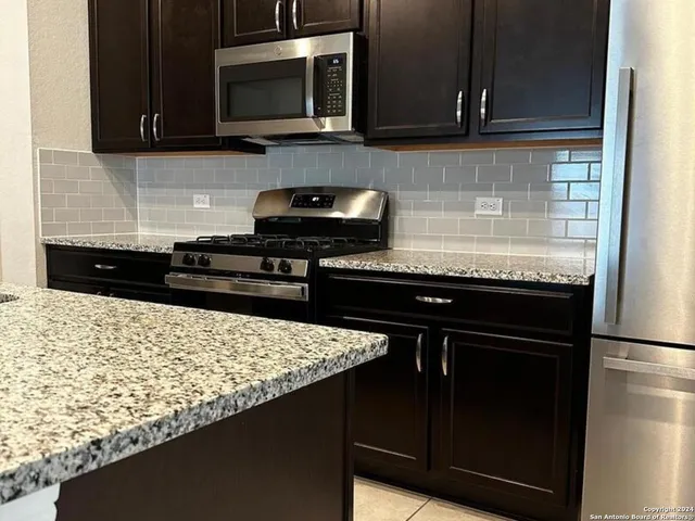 $1,895 | 13420 Sendero Roble, San Antonio, TX 78253