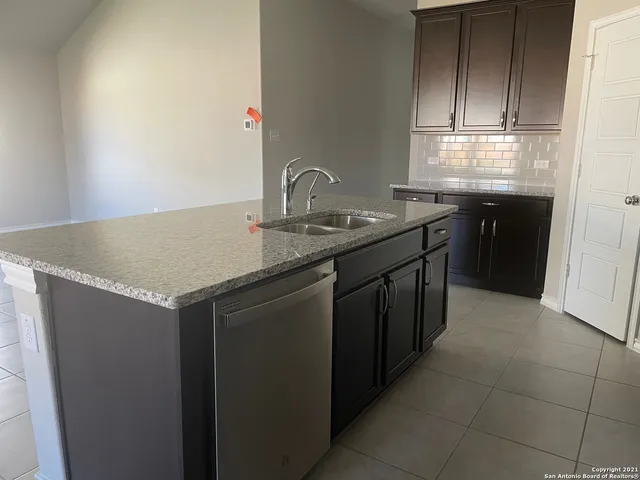 $1,895 | 13420 Sendero Roble, San Antonio, TX 78253