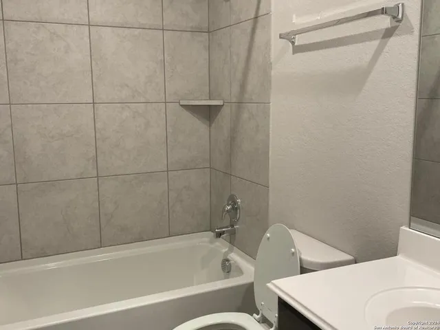 $1,895 | 13420 Sendero Roble, San Antonio, TX 78253