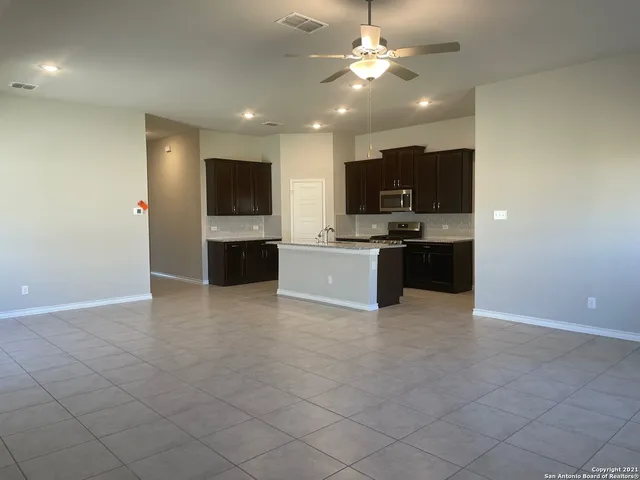 $1,895 | 13420 Sendero Roble, San Antonio, TX 78253