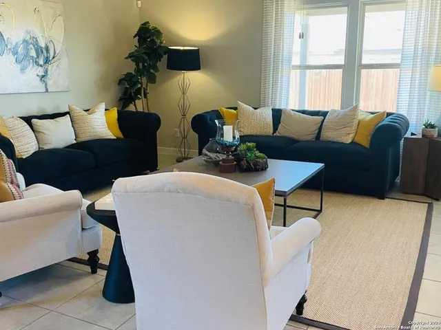 $1,895 | 13420 Sendero Roble, San Antonio, TX 78253