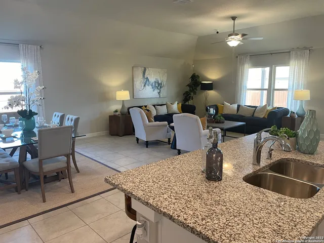 $1,895 | 13420 Sendero Roble, San Antonio, TX 78253