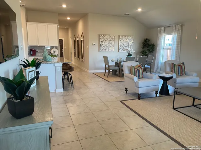 $1,895 | 13420 Sendero Roble, San Antonio, TX 78253