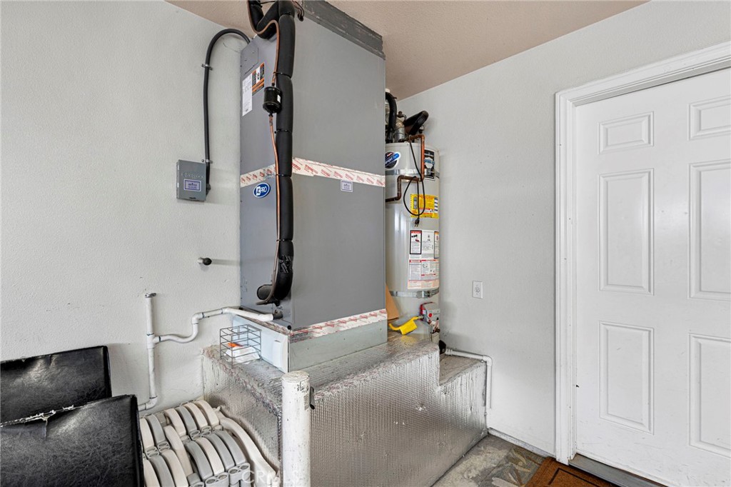 17777 Brazier Drive Riverside, CA 92508 - Photo 44 of 58 a bathroom with a sink and toilet