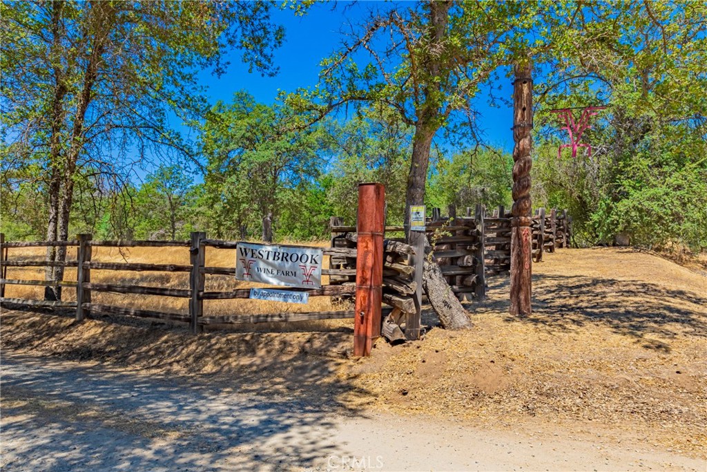 49610 House Ranch Road O'Neals, CA 93645 - Photo 9 of 44 Front Gate