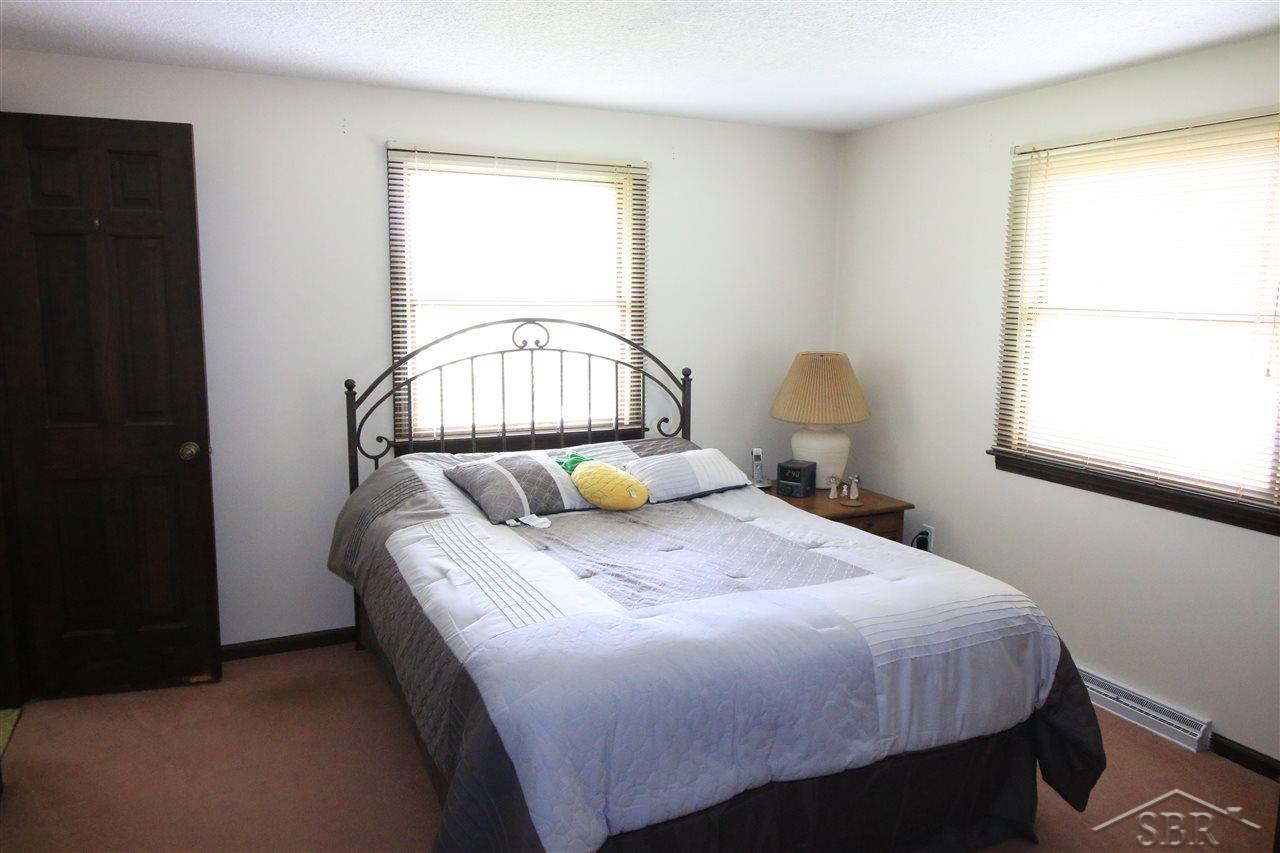 860 Stoneham Road Saginaw, MI 48638 - Photo 12 of 22 Master Suite