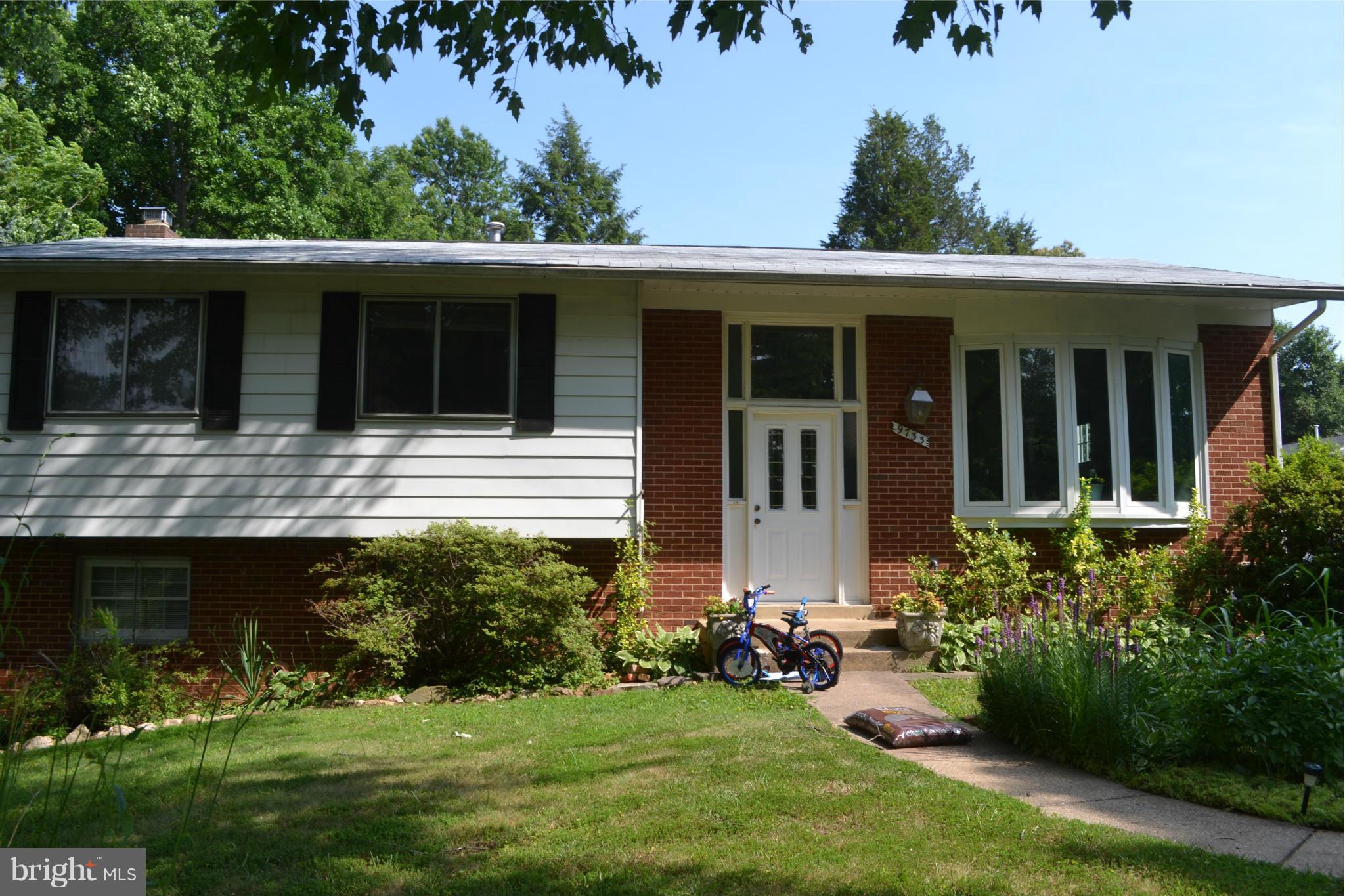 9733 Sunrise Road Vienna, VA 22181 - Photo 1 of 23 Exterior (Front)