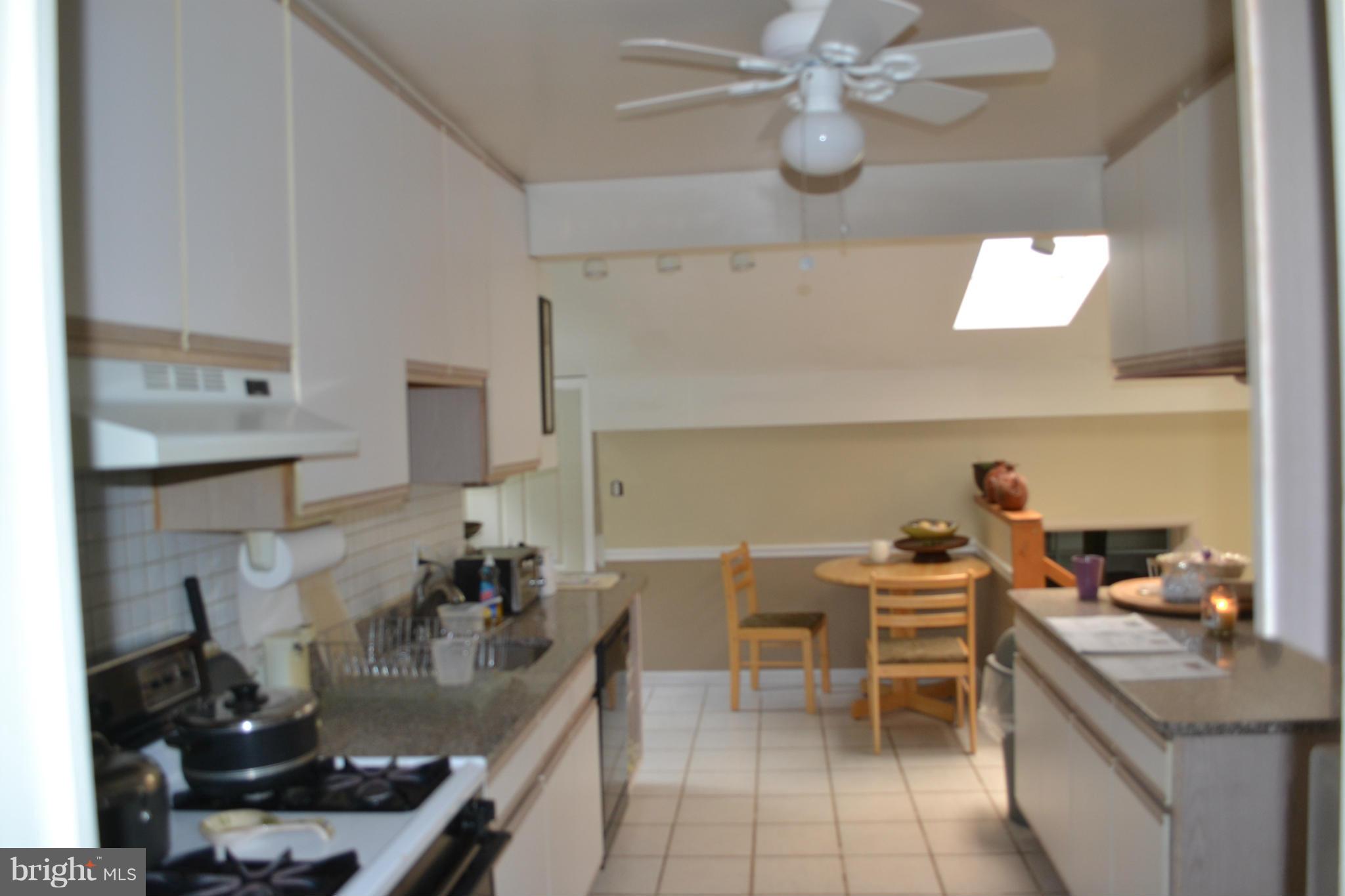 9733 Sunrise Road Vienna, VA 22181 - Photo 15 of 23 Kitchen