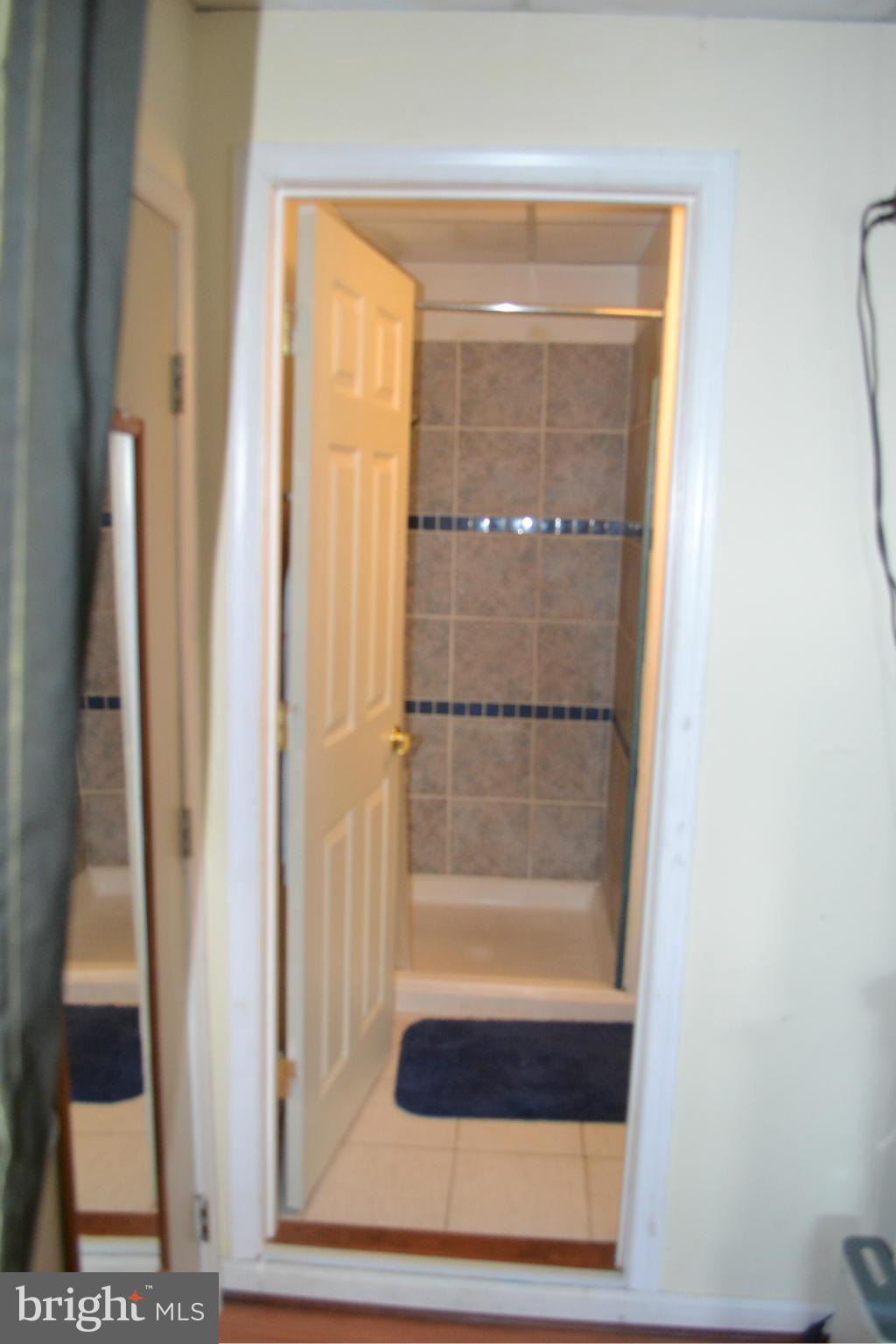 9733 Sunrise Road Vienna, VA 22181 - Photo 22 of 23 Bath
