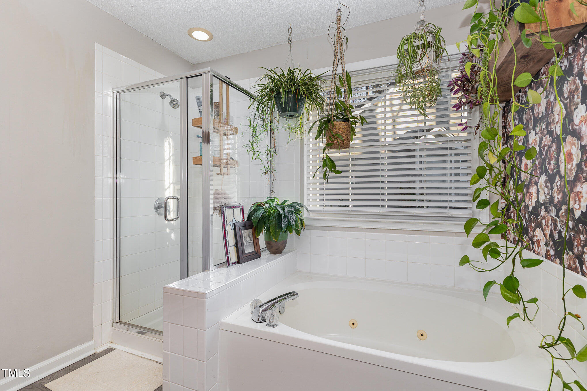 12109 Queensbridge Court Raleigh, NC 27613 - Photo 13 of 21 019_cy1a7027-edit