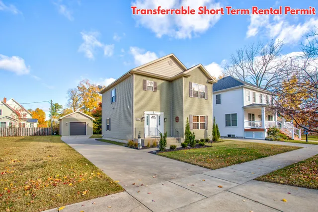 $715,000 | 317 Monroe Street, South Haven, MI 49090