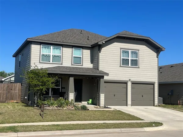 $349,900 | 604 Mayfield Parkway, Cleburne, TX 76031