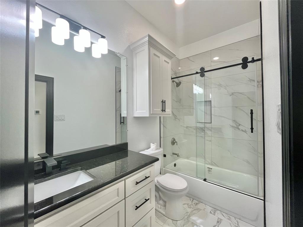 127 Valley Meadows Drive Springtown, TX 76082 - Photo 10 of 32