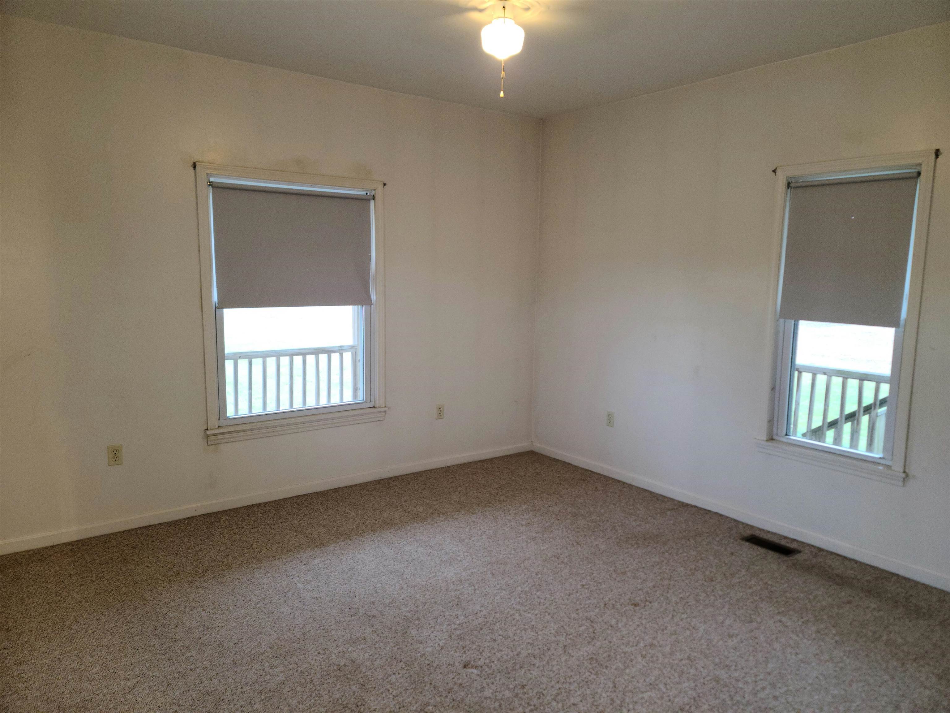 5271 Easton Road New Lothrop, MI 48460 - Photo 13 of 21 50097287-13.JPG